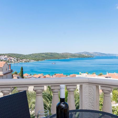 Apartments Bisera Trogir Buitenkant foto