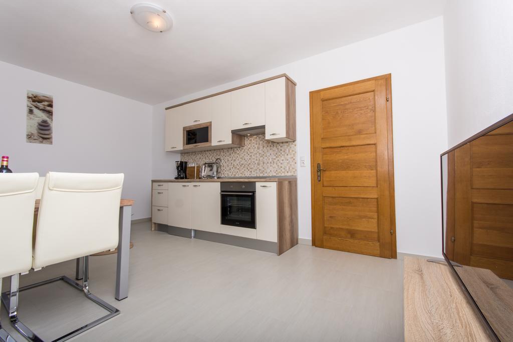 Apartments Bisera Trogir Buitenkant foto
