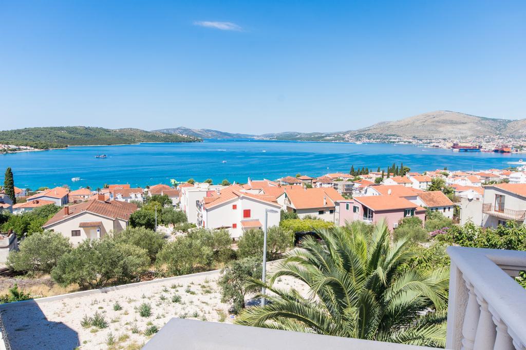 Apartments Bisera Trogir Buitenkant foto