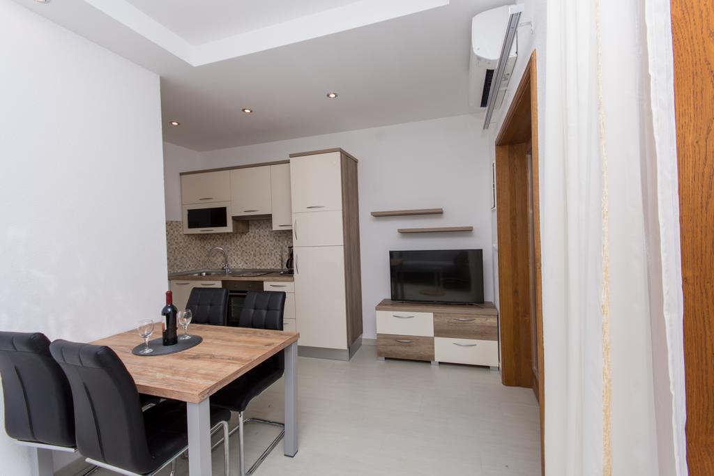Apartments Bisera Trogir Buitenkant foto
