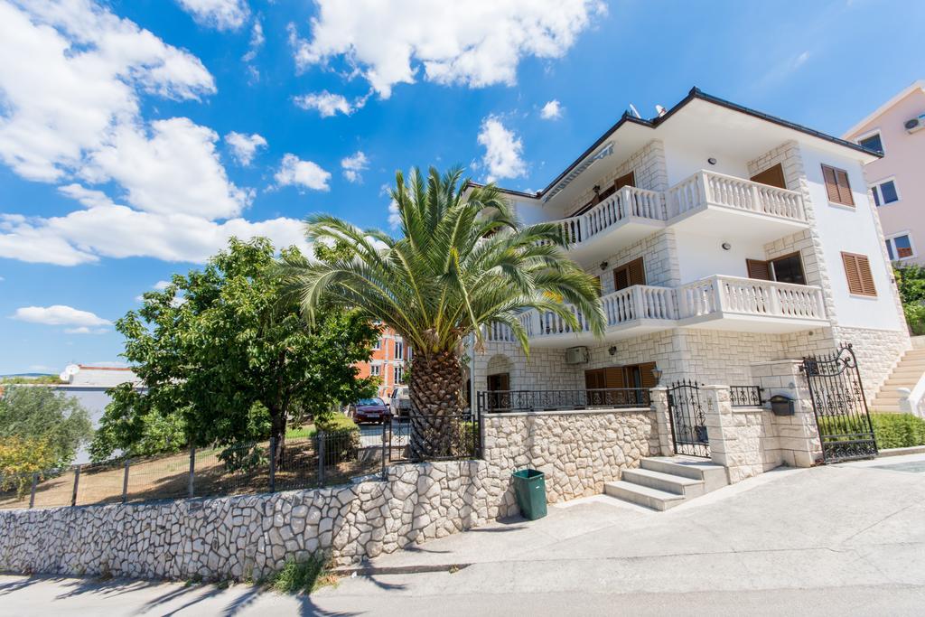Apartments Bisera Trogir Buitenkant foto